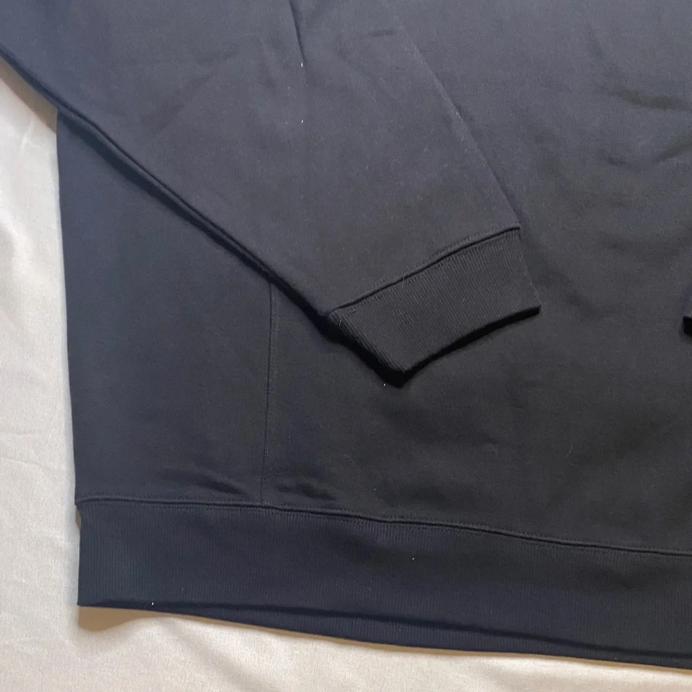 DKNY Women’s Black Crewneck Sweater‎